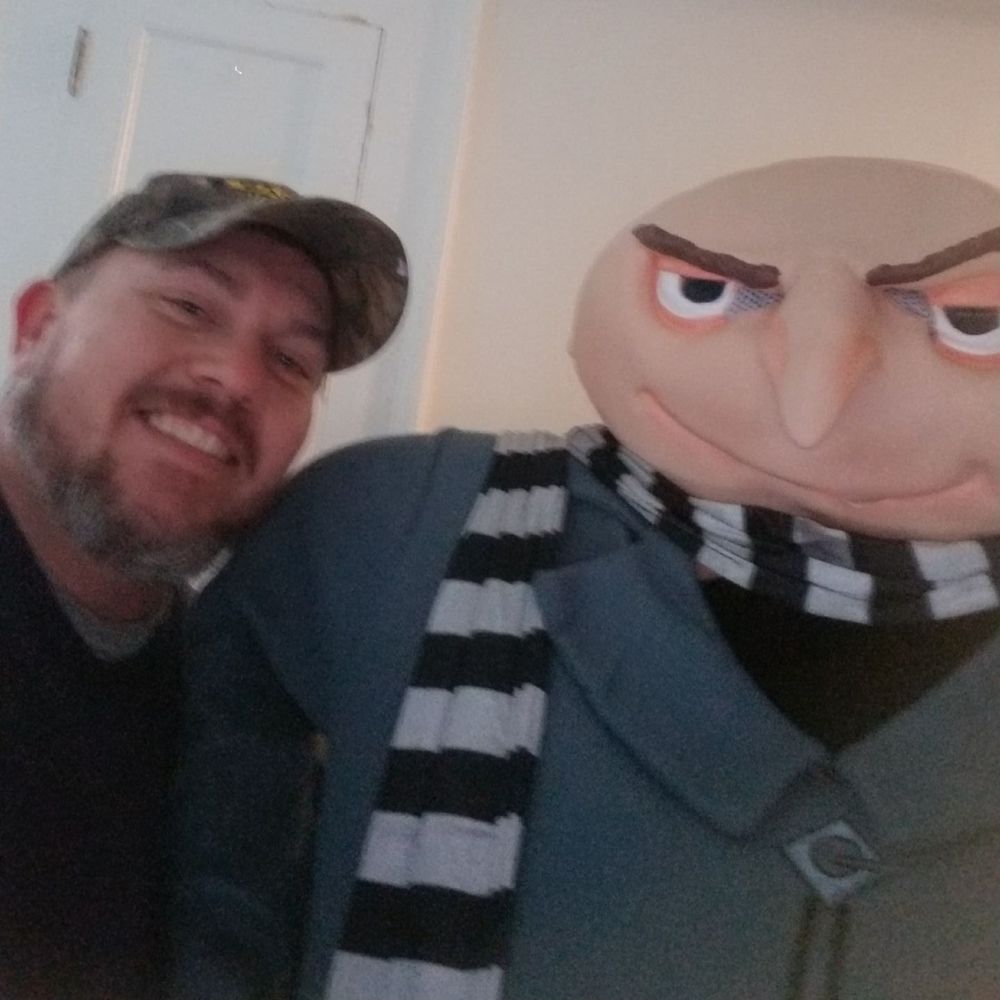 Meet your Posher, Joel